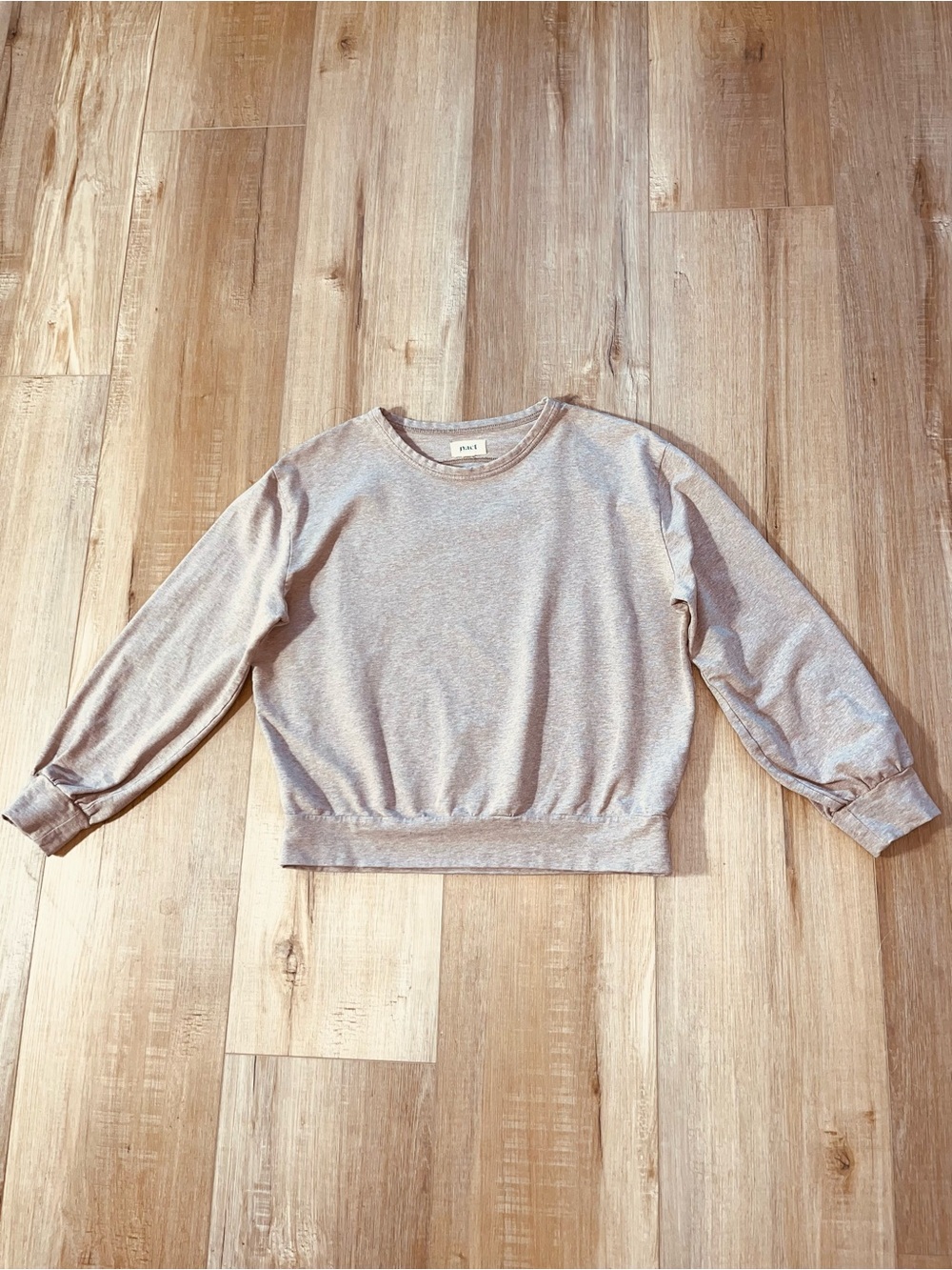 Pact Women’s Organic Cotton Open Back Cropped Crewneck Sweatshirt Size Medium